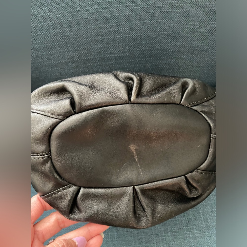 Coach Peyton Black Leather Drawstring Crossbody B… - image 5